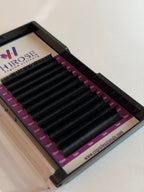 Extension ciglia Easy Fanning Hirose – vassoio aperto con ciglia vista dall'alto dettaglio fibre